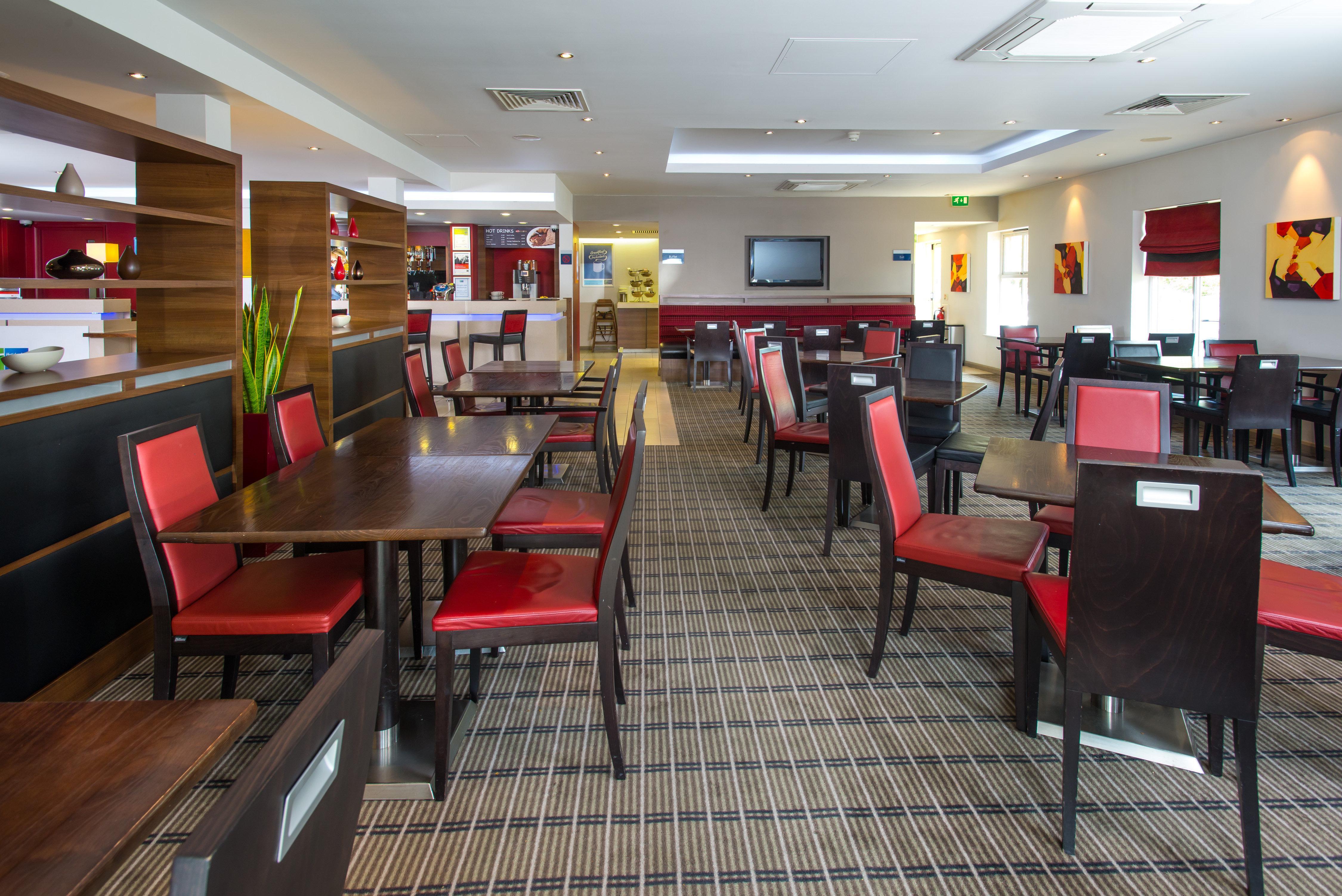 Holiday Inn Express Birmingham Oldbury By Ihg Extérieur photo